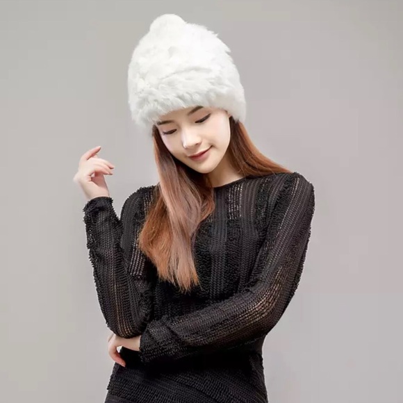 🎄🎁▪️ғᴜʀʀʏ ᴛʜɪɴɢs ▪️ ɢᴇɴᴜɪɴᴇ Fur ᴘᴏᴍ ʙᴇᴀɴɪᴇ - Picture 5 of 5